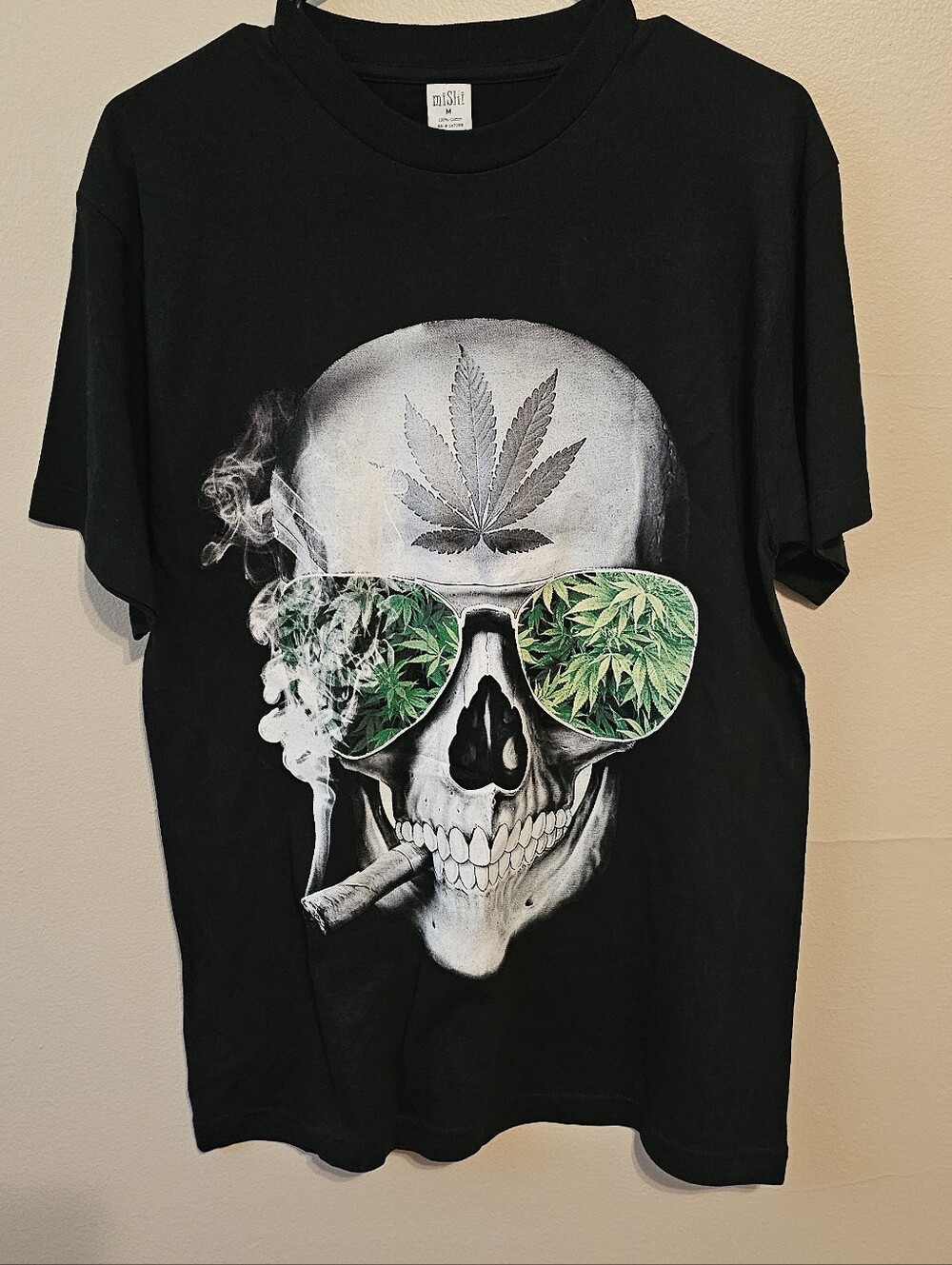 Mishi Size M Leaf Design Skull Black T-Shirt